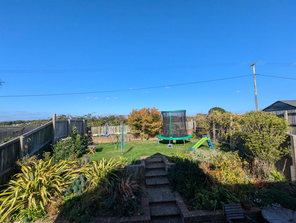 Property photo 3 of 19 Pxl_20251009_125059797.Jpg