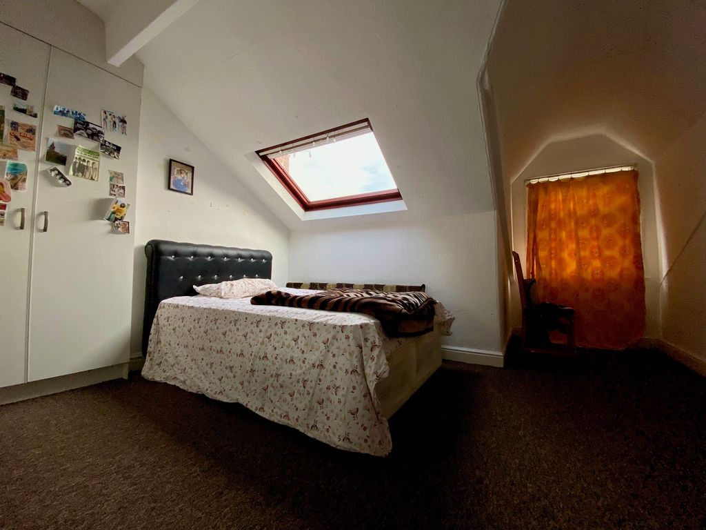 Property photo 2 of 7