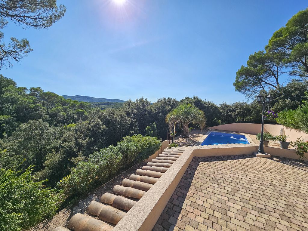 Property photo 3 of 31