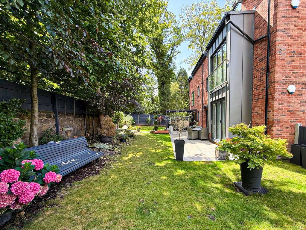 Property photo 3 of 20 Photo 11