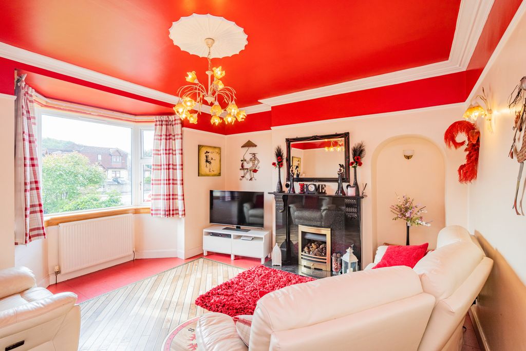 Property photo 2 of 36