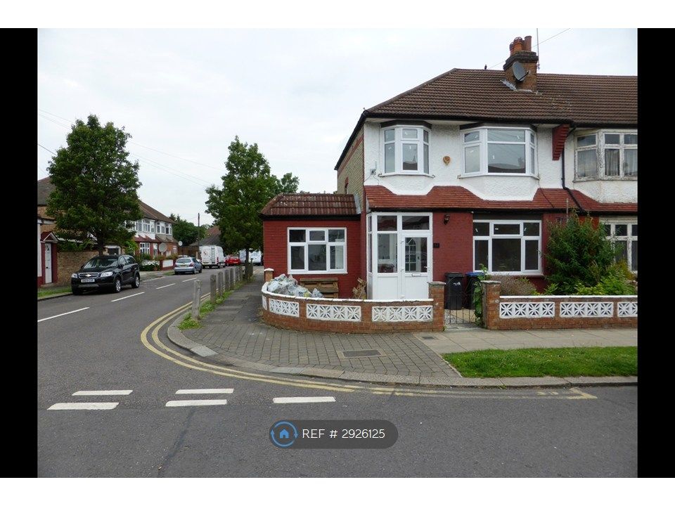 Property photo 1 of 13 End Of Terraced View