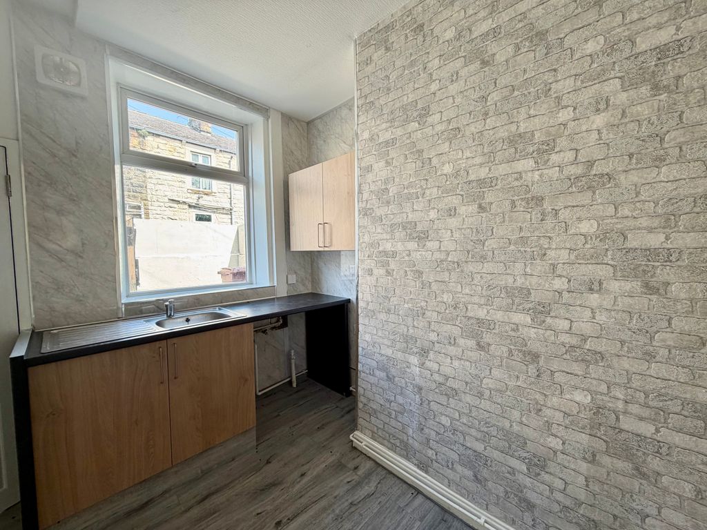 Property photo 3 of 3
