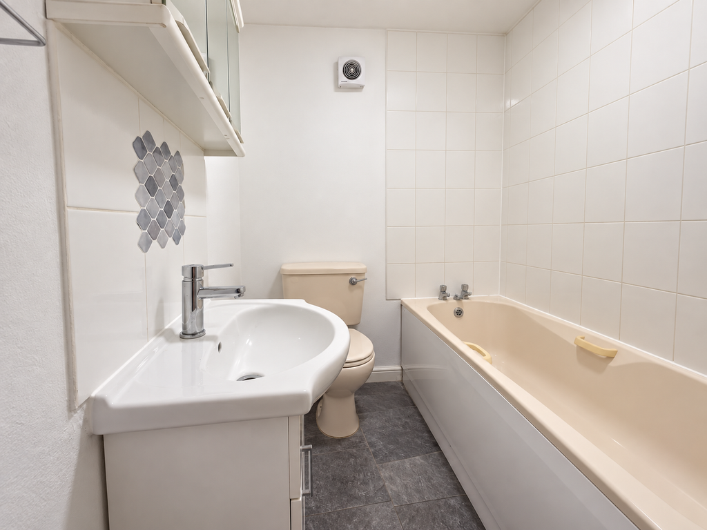 Property photo 3 of 3