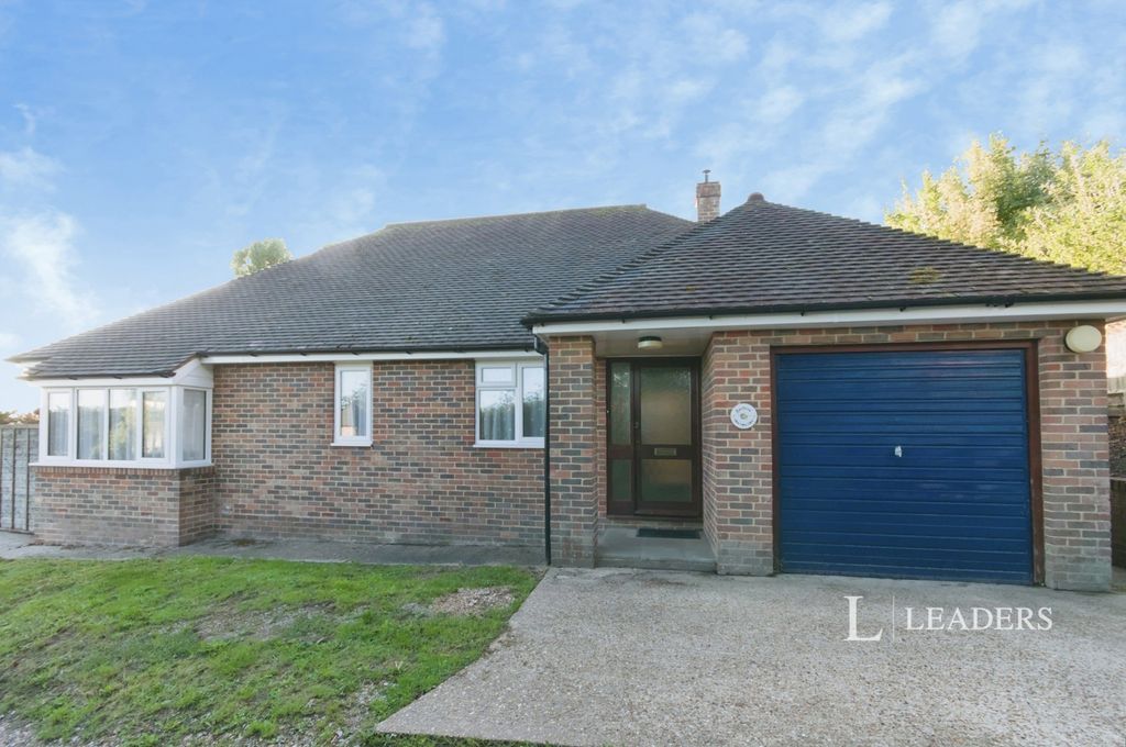 Property photo 1 of 14 External