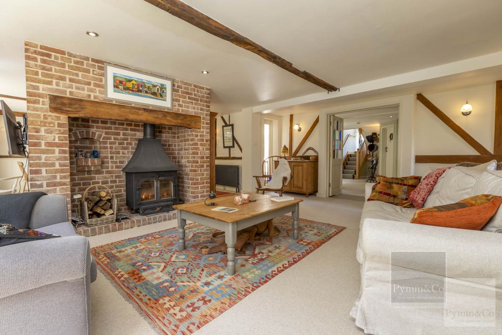 Property photo 2 of 36