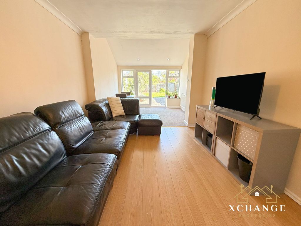 Property photo 3 of 28