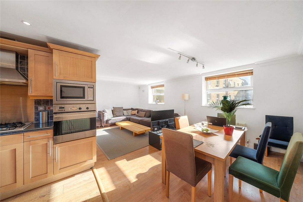 Property photo 3 of 15 Picture No. 07