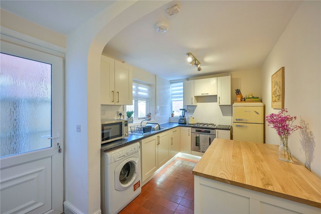 Property photo 3 of 23 Picture No. 22