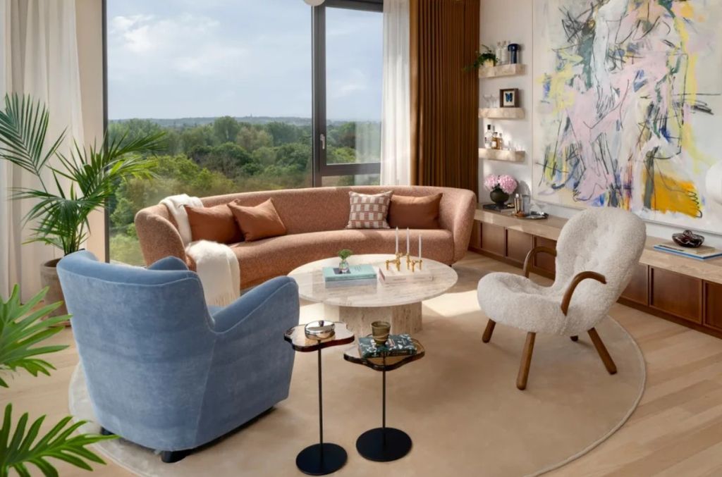 Property photo 3 of 18