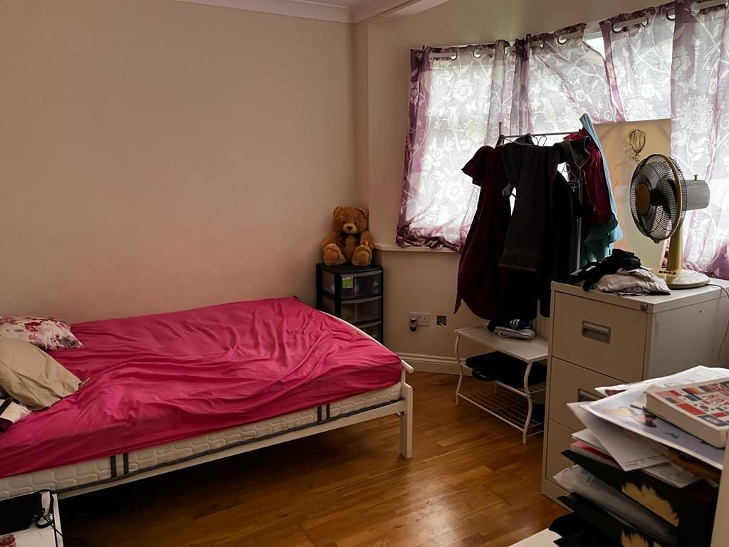 Property photo 2 of 6 Gallery