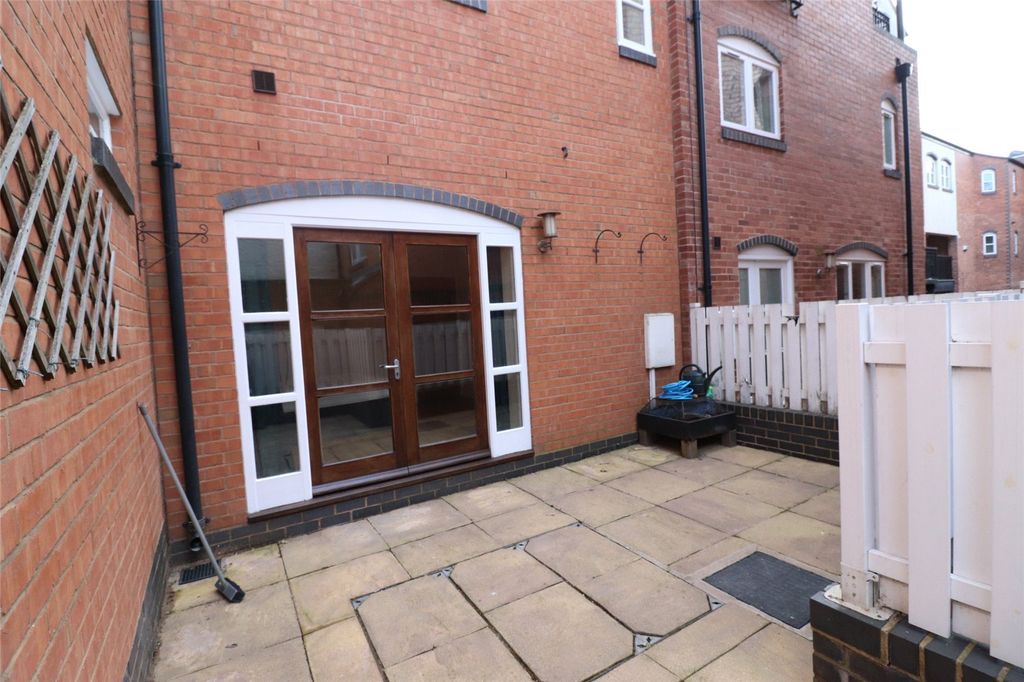 Property photo 3 of 10 Picture No. 05