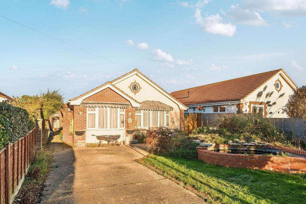 Property photo 1 of 16 Front