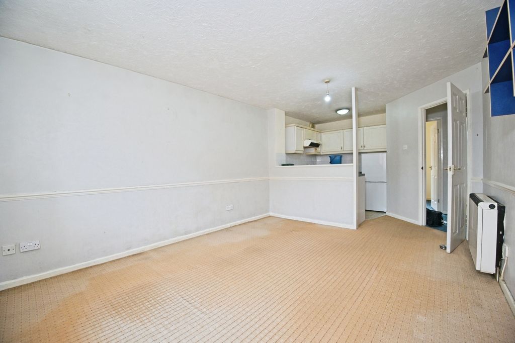 Property photo 2 of 13 Living/Dining Area