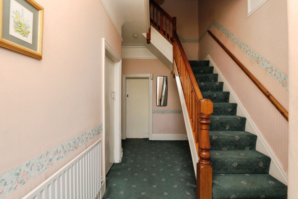Property photo 2 of 15 Hall