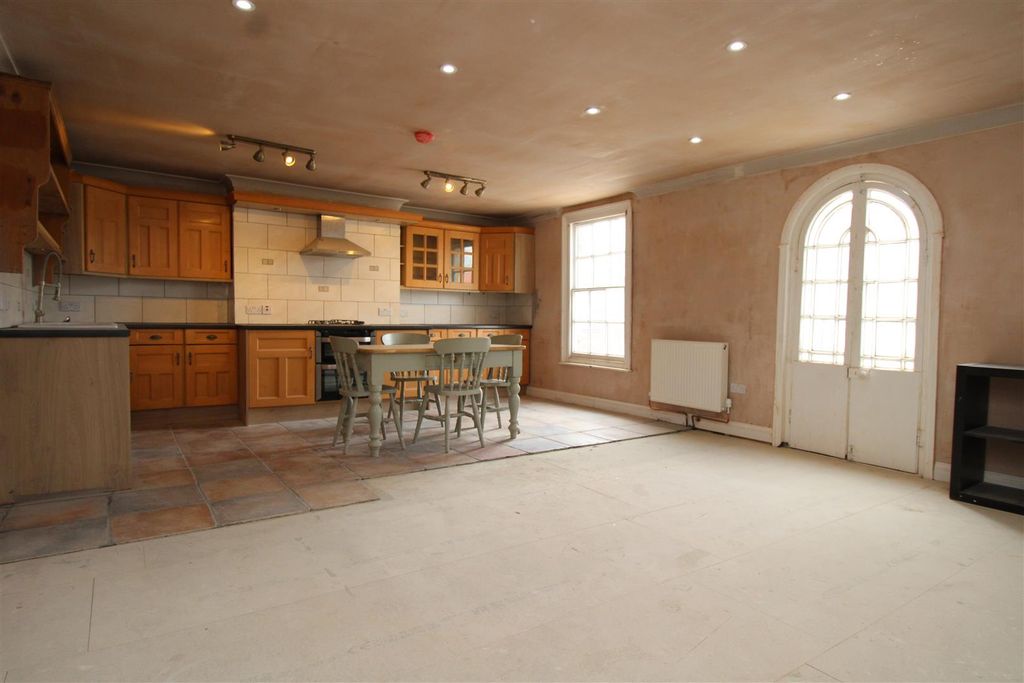 Property photo 3 of 16 Img_5799.Jpg