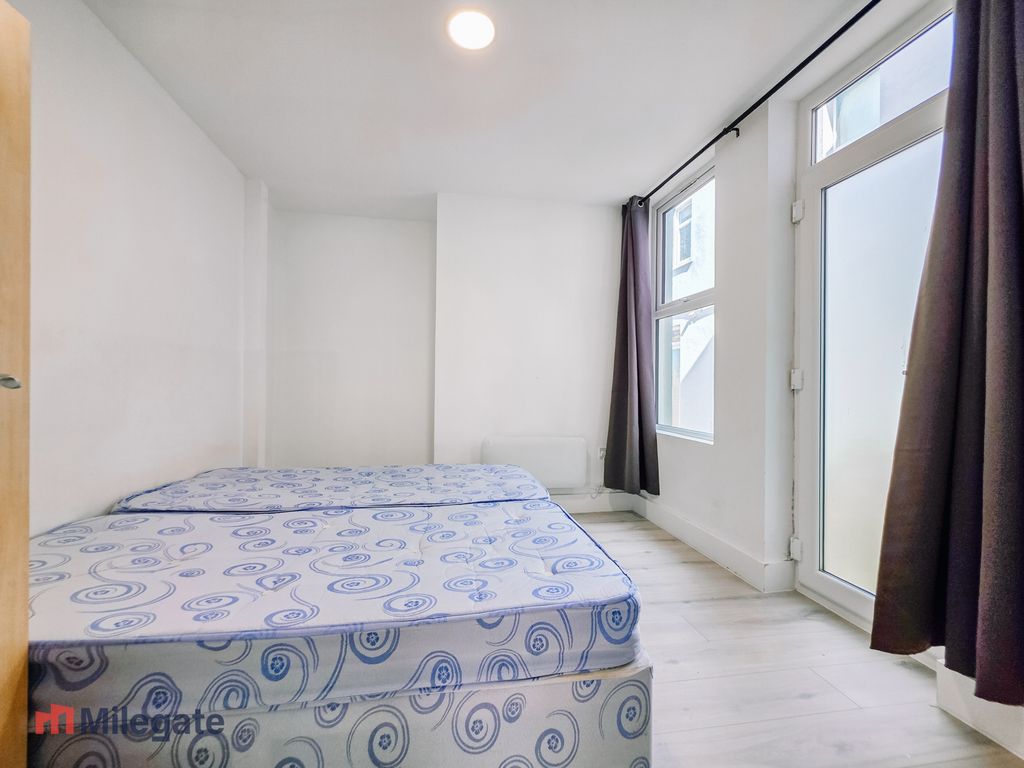 Property photo 3 of 5 Photo 3