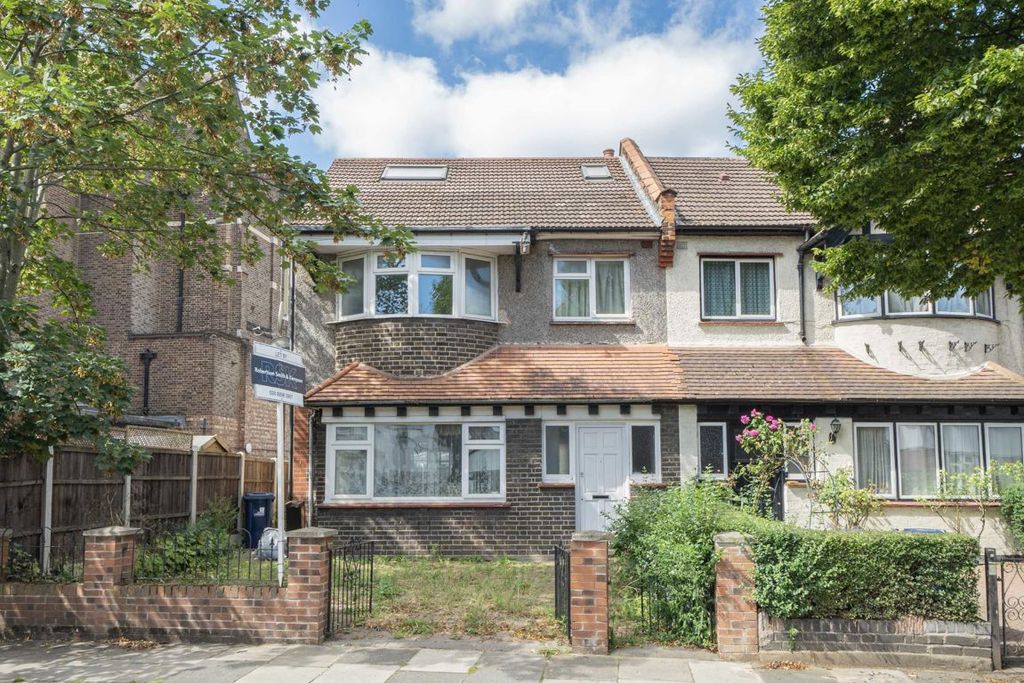 Property photo 1 of 8