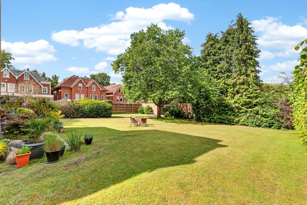 Property photo 3 of 24 Photo 33