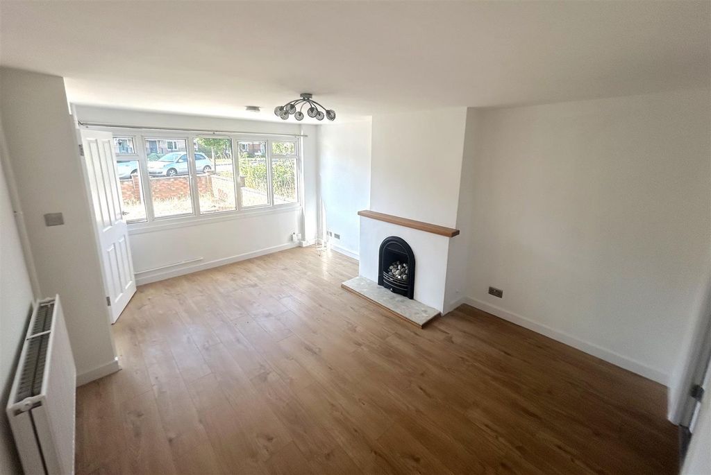 Property photo 3 of 12 3.Jpg