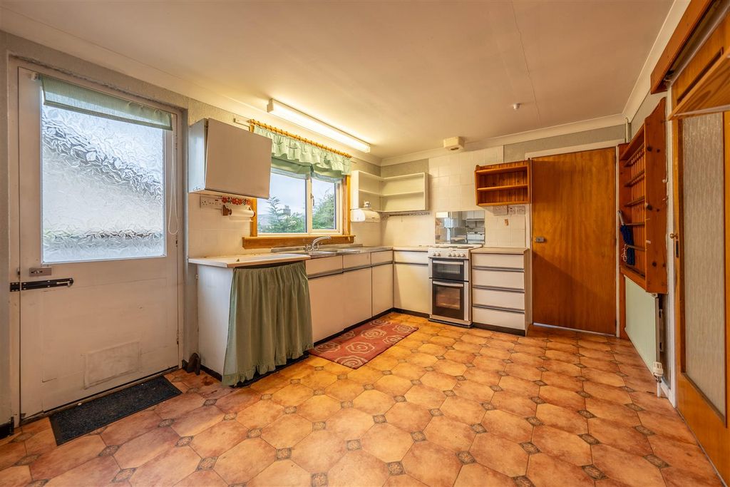 Property photo 3 of 35 Dsc09783-Hdr.Jpg