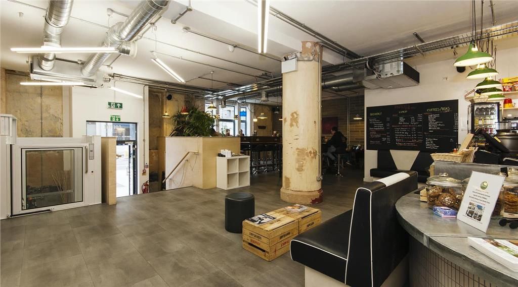 Property photo 3 of 12 Serviced Office To Rent In City Road, Hoxton, Ec1V