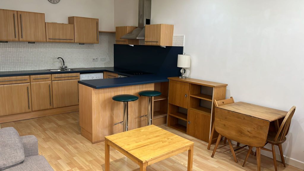 Property photo 1 of 4