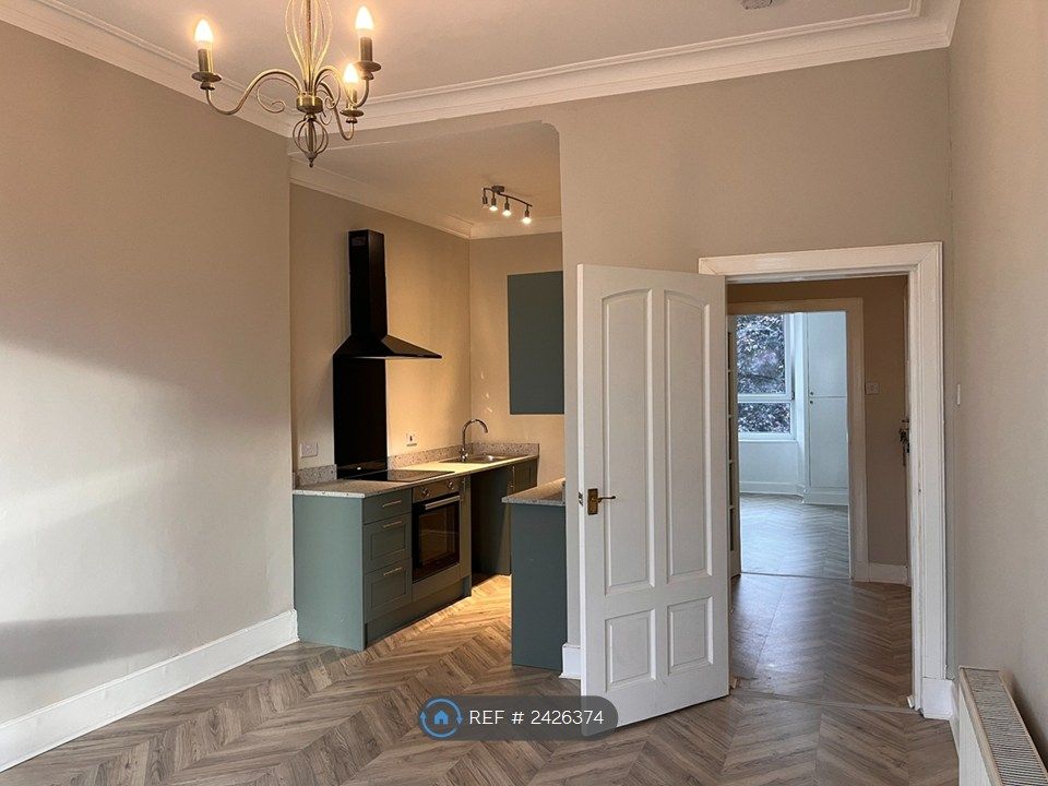 Property photo 1 of 23 Kitchen / Living Room
