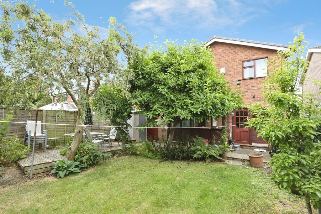 Property photo 3 of 20