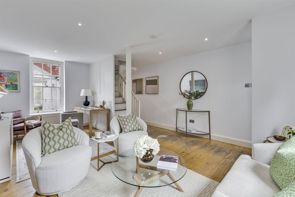 Property photo 3 of 13 Picture No. 35