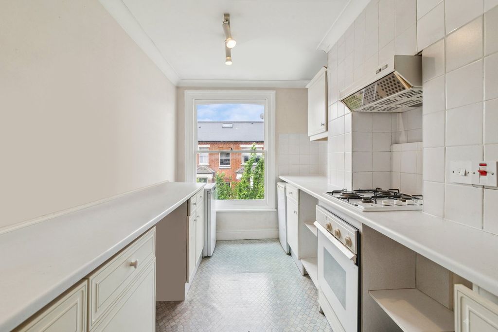 Property photo 3 of 5