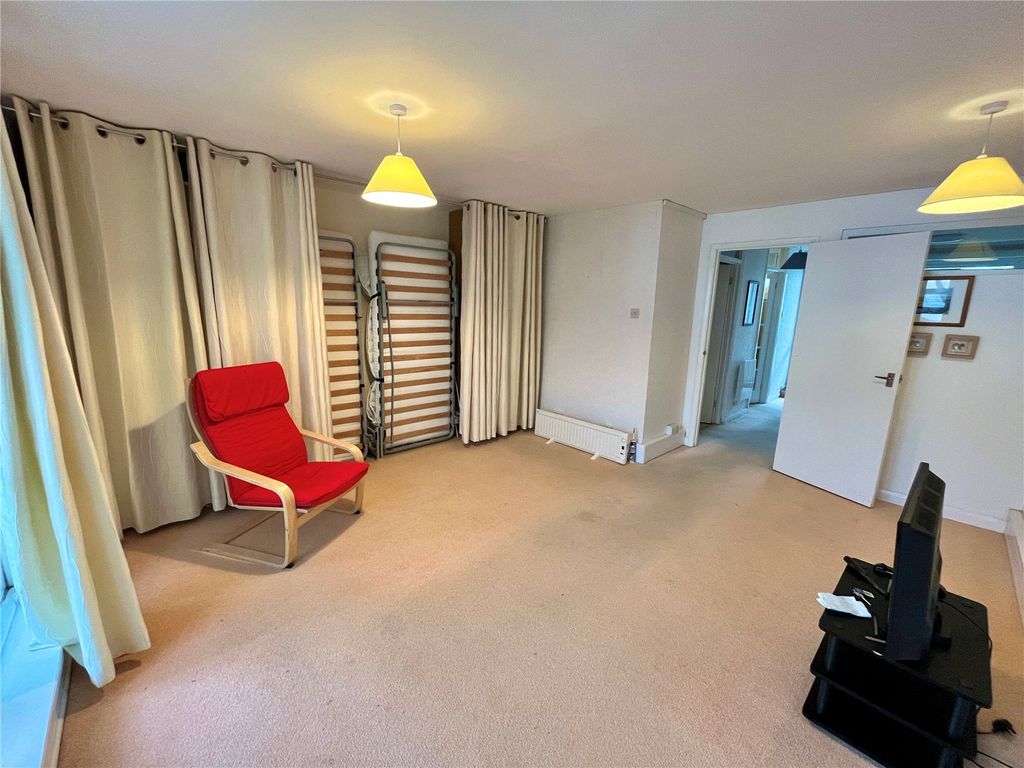 Additional image 5 of 1 bed flat for saleCaptains Walk, Saundersfoot, Pembrokeshire SA69