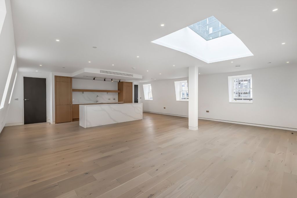 Property photo 2 of 15 Picture No. 13