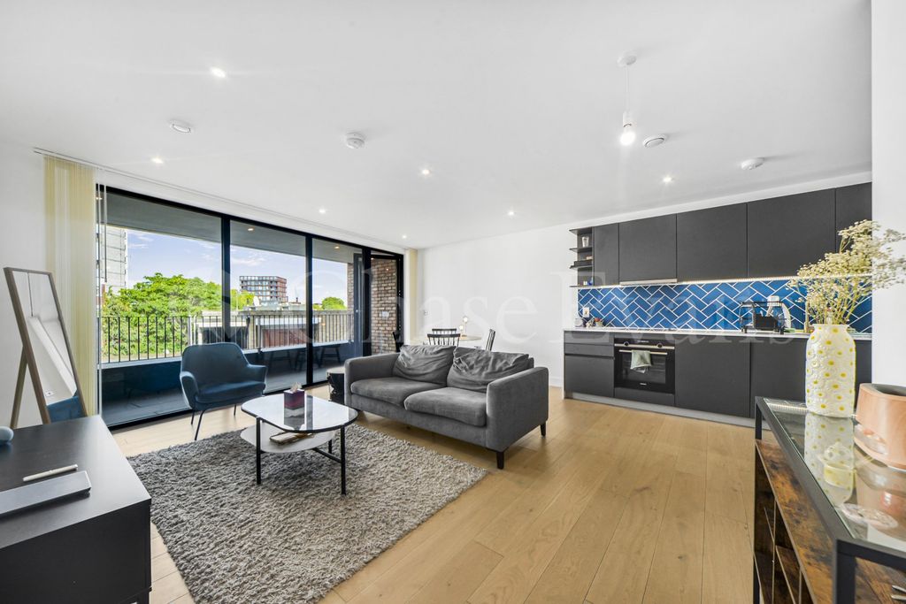 Property photo 1 of 15 Living