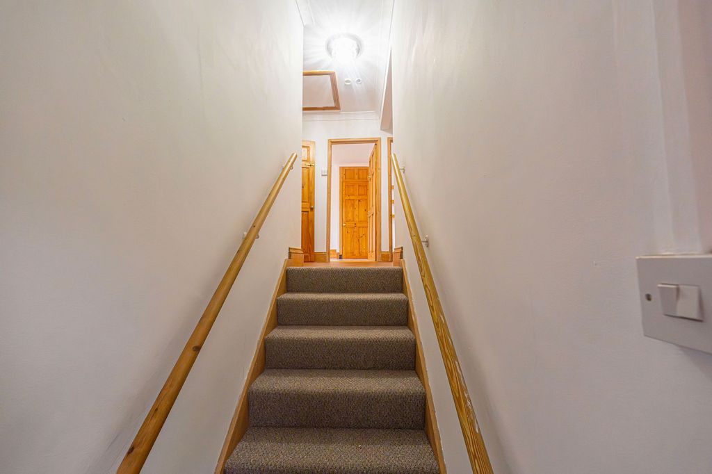 Additional image 23 of 2 bed flat for saleWaunfawr Gardens, Cross Keys NP11