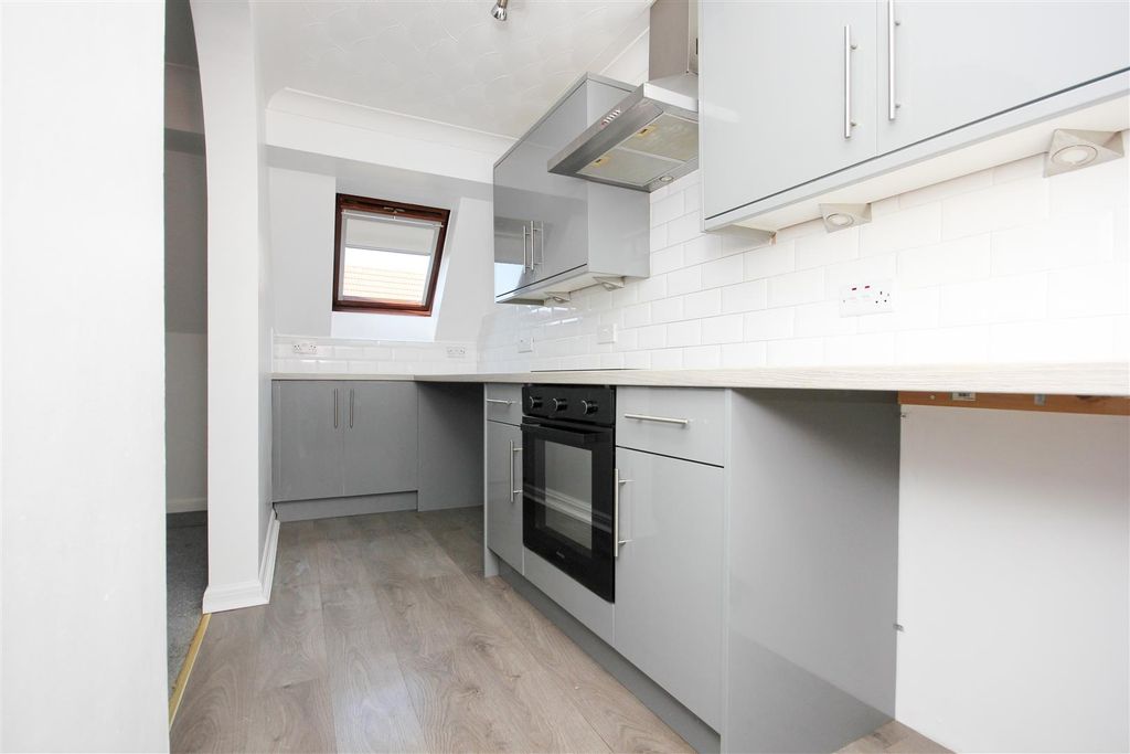 Additional image 5 of 3 bed flat for saleNN29, High Street, Irchester, Wellingborough