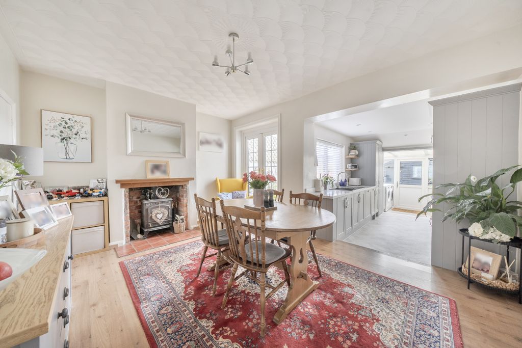 Property photo 1 of 13 14563756