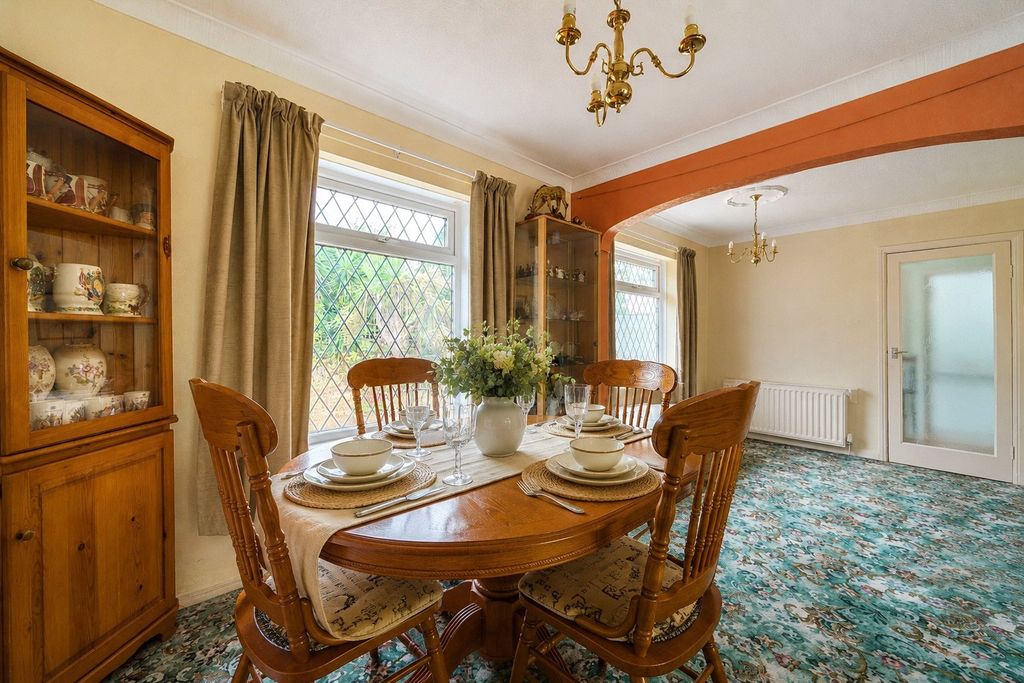 Property photo 2 of 22 Picture No. 39