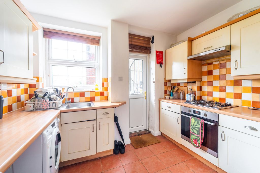 Property photo 3 of 9 Mba07548