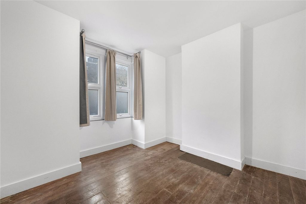 Property photo 2 of 21 Picture No. 42