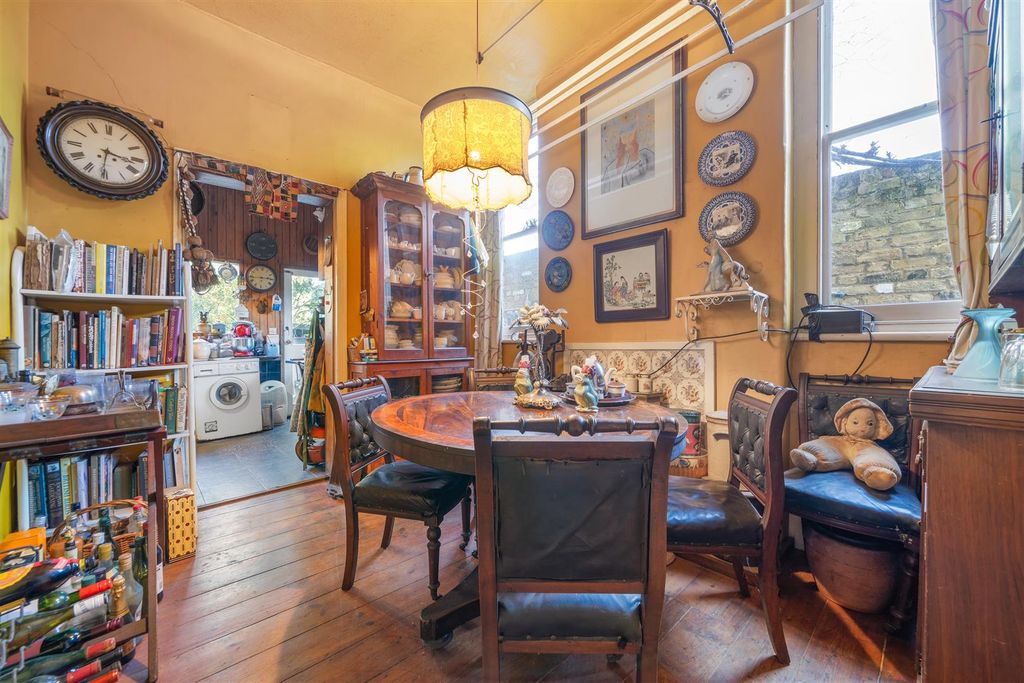 Property photo 2 of 20 Slaithwaite Road-15.Jpg