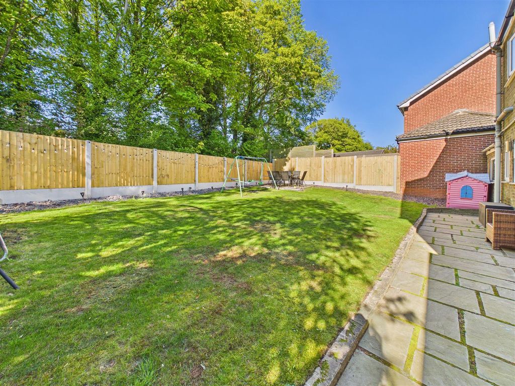 Property photo 3 of 24 Outside