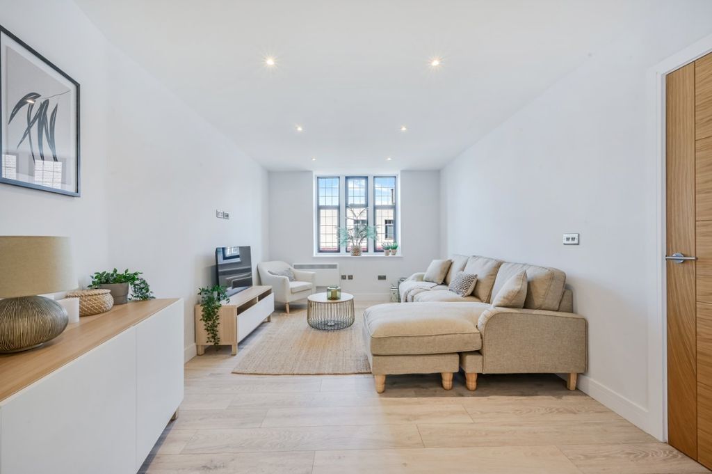 Property photo 1 of 16 Picture No. 28