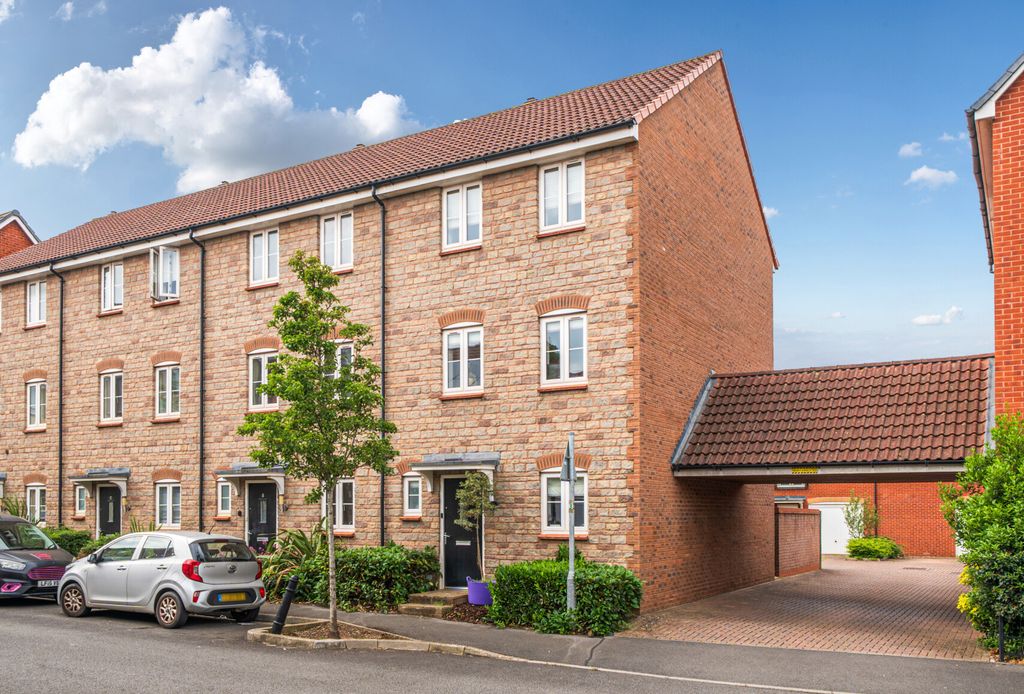 Property photo 3 of 14 1-1304477-1-6846B...