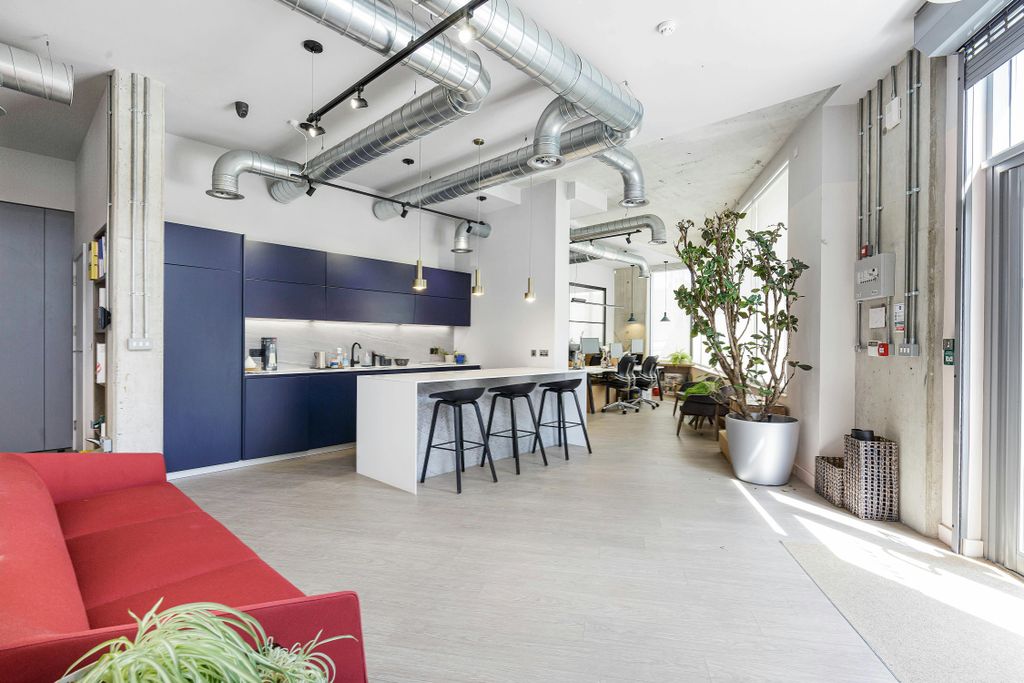 Property photo 1 of 10 Fre__Ground_Floor__159_Maygrove_Road__1.Jpg