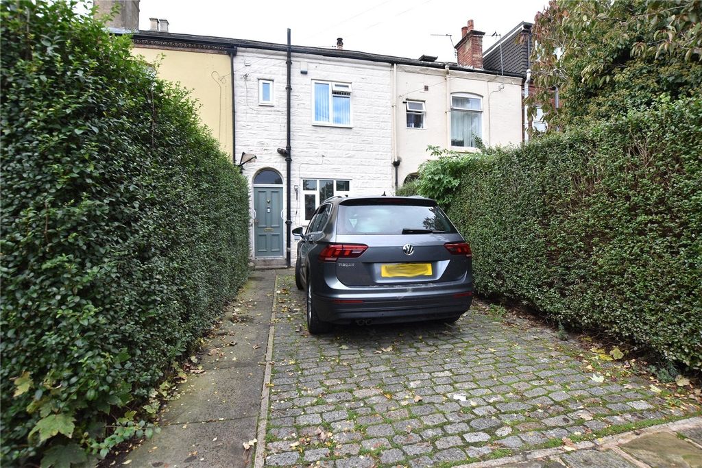 Property photo 1 of 19 Picture No. 02
