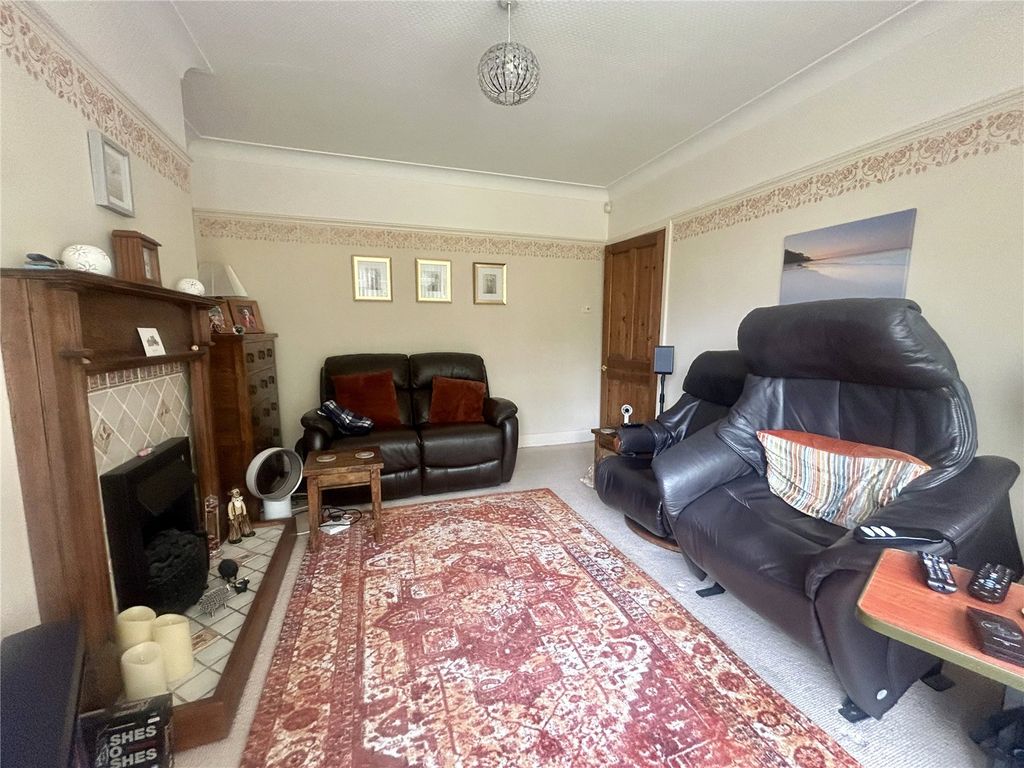 Property photo 3 of 6 Picture No. 15