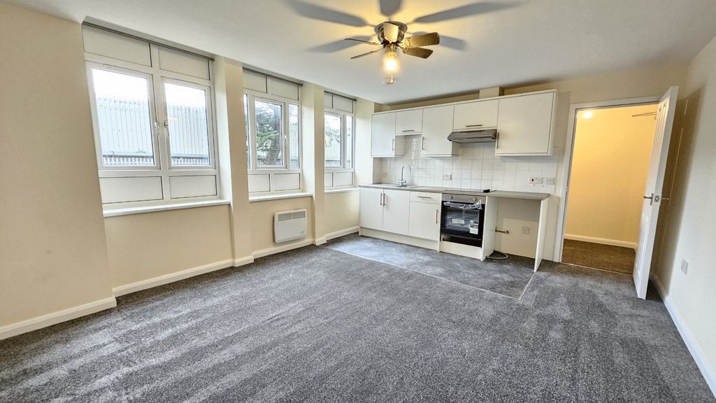 Property photo 3 of 5 20250212_115841