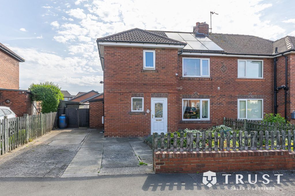 Property photo 1 of 30