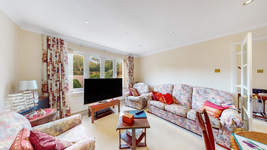 Property photo 3 of 20 5427023